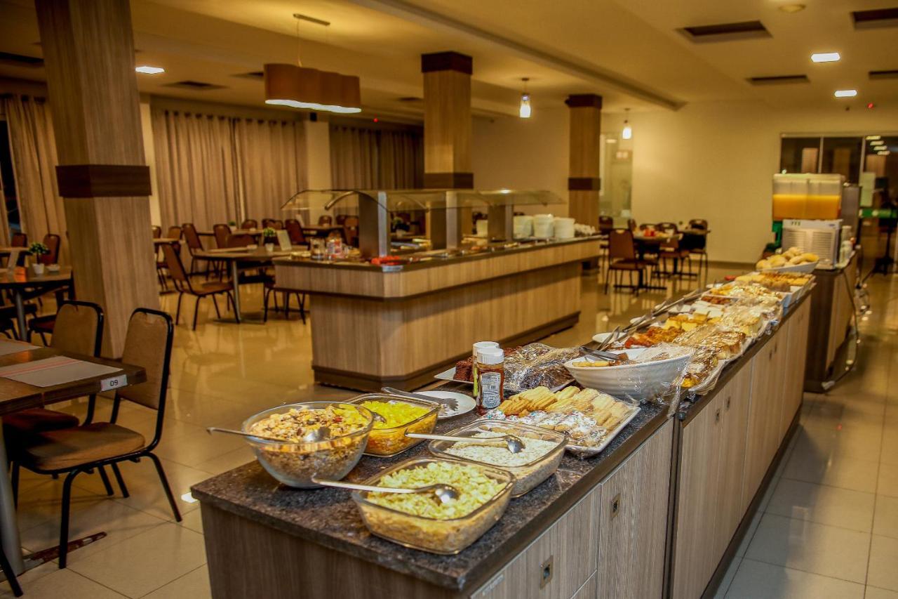 Rede Andrade Vivaldi Hotel ฟอสดูอีกวาซู ภายนอก รูปภาพ