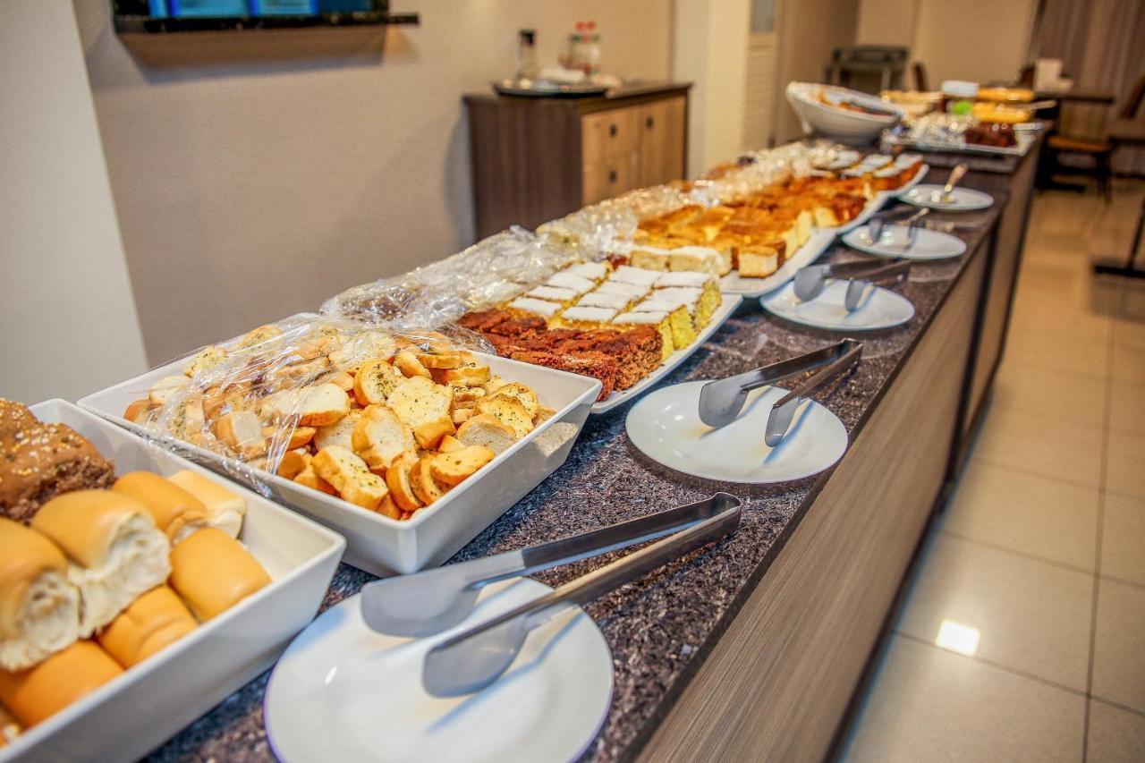 Rede Andrade Vivaldi Hotel ฟอสดูอีกวาซู ภายนอก รูปภาพ