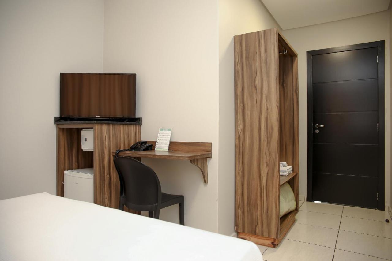 Rede Andrade Vivaldi Hotel ฟอสดูอีกวาซู ภายนอก รูปภาพ