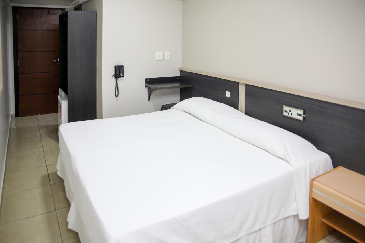 Rede Andrade Vivaldi Hotel ฟอสดูอีกวาซู ภายนอก รูปภาพ