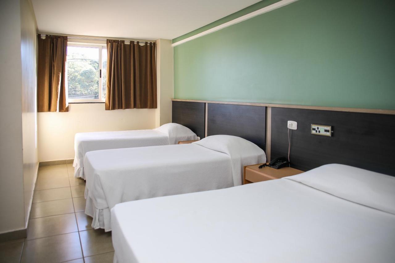 Rede Andrade Vivaldi Hotel ฟอสดูอีกวาซู ภายนอก รูปภาพ